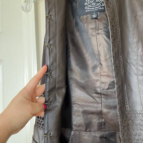 NWT Blanc Noir Leather Laser Cut Longer Sleeveless Vest-Small #432 - Picture 8 of 12